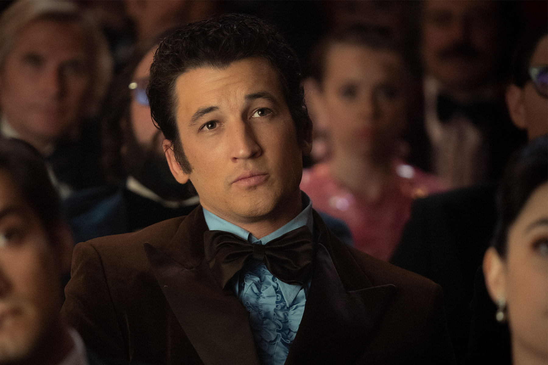 Two Night Stand - Publicity still of Miles Teller & Lio Tipton